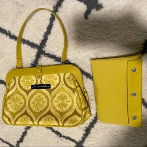 Petunia pickle bottom clutch